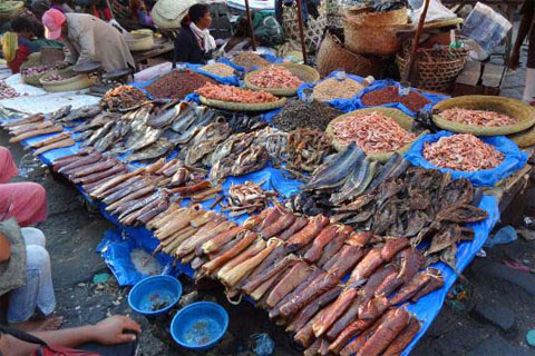 Les marchés et l’artisanat malgache