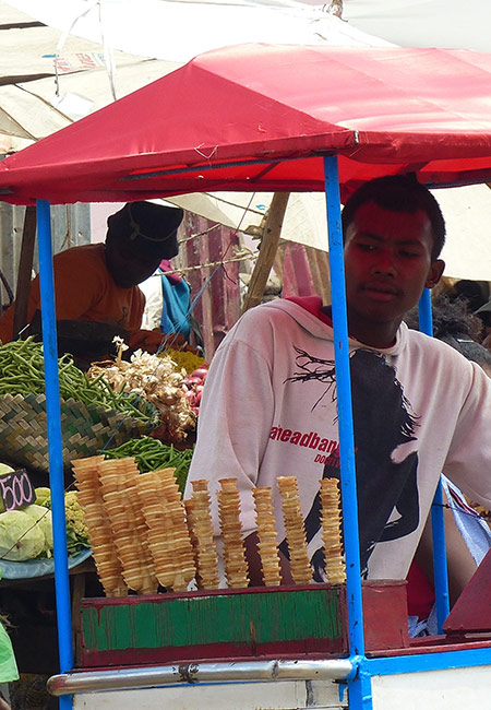 Les marchés et l’artisanat malgache